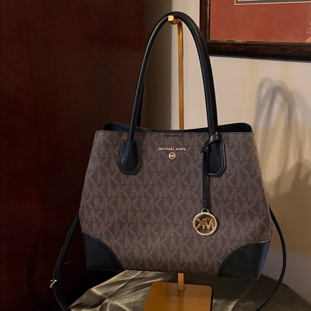 Michael Kors Mercer Gallery center zip Signature Brown and Black Tote